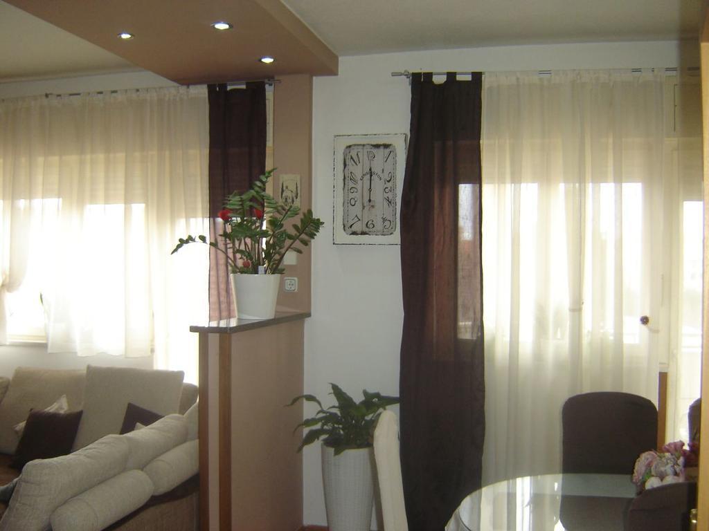 Apartment Lala With Balcony คาชเตลา ภายนอก รูปภาพ